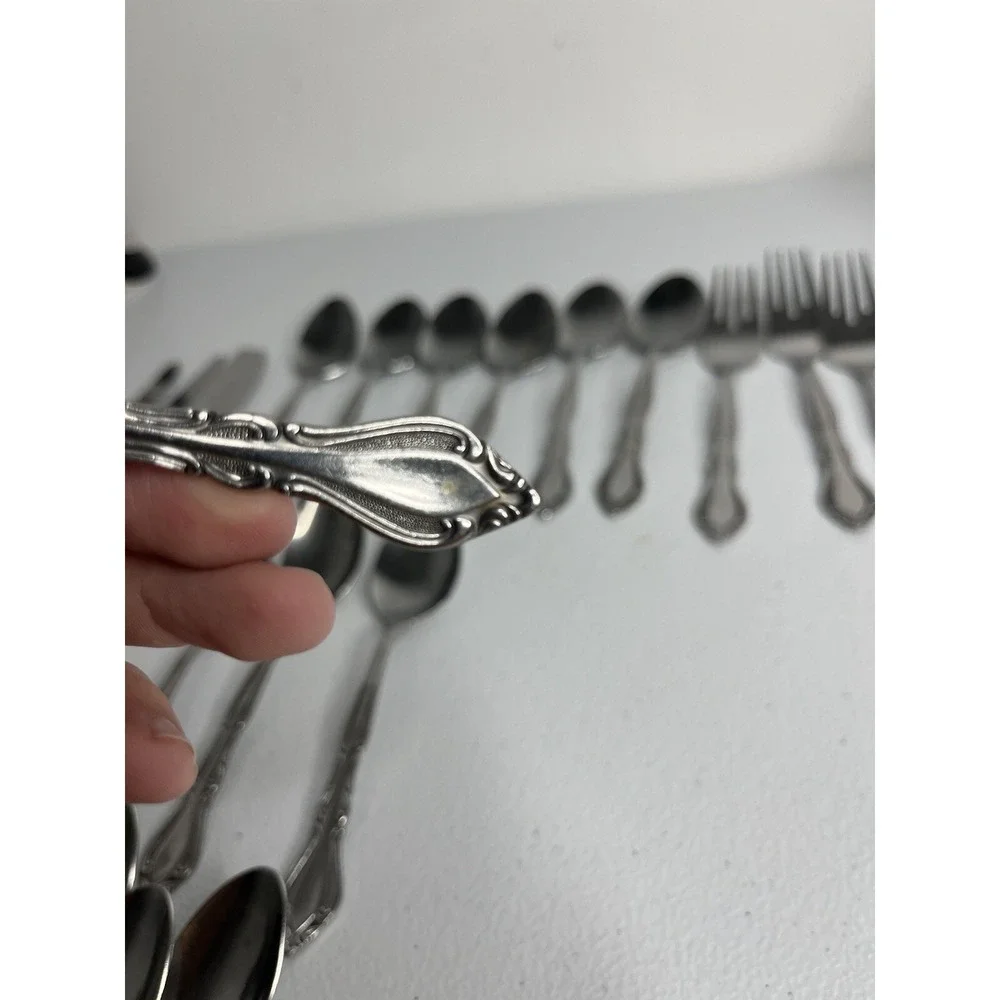 Stanley Roberts Rogers Co Stainless Flatware AUBERGE 28 Piece‎ Set